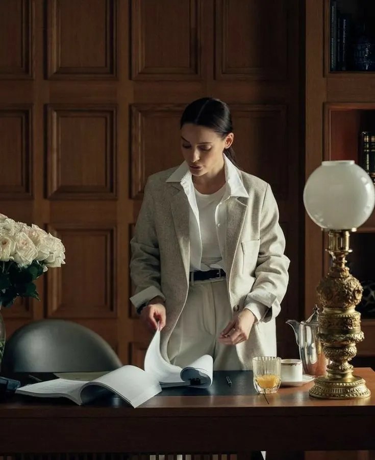 thought-provoking professionals, visionaries, individuals, social club, networking, Thought